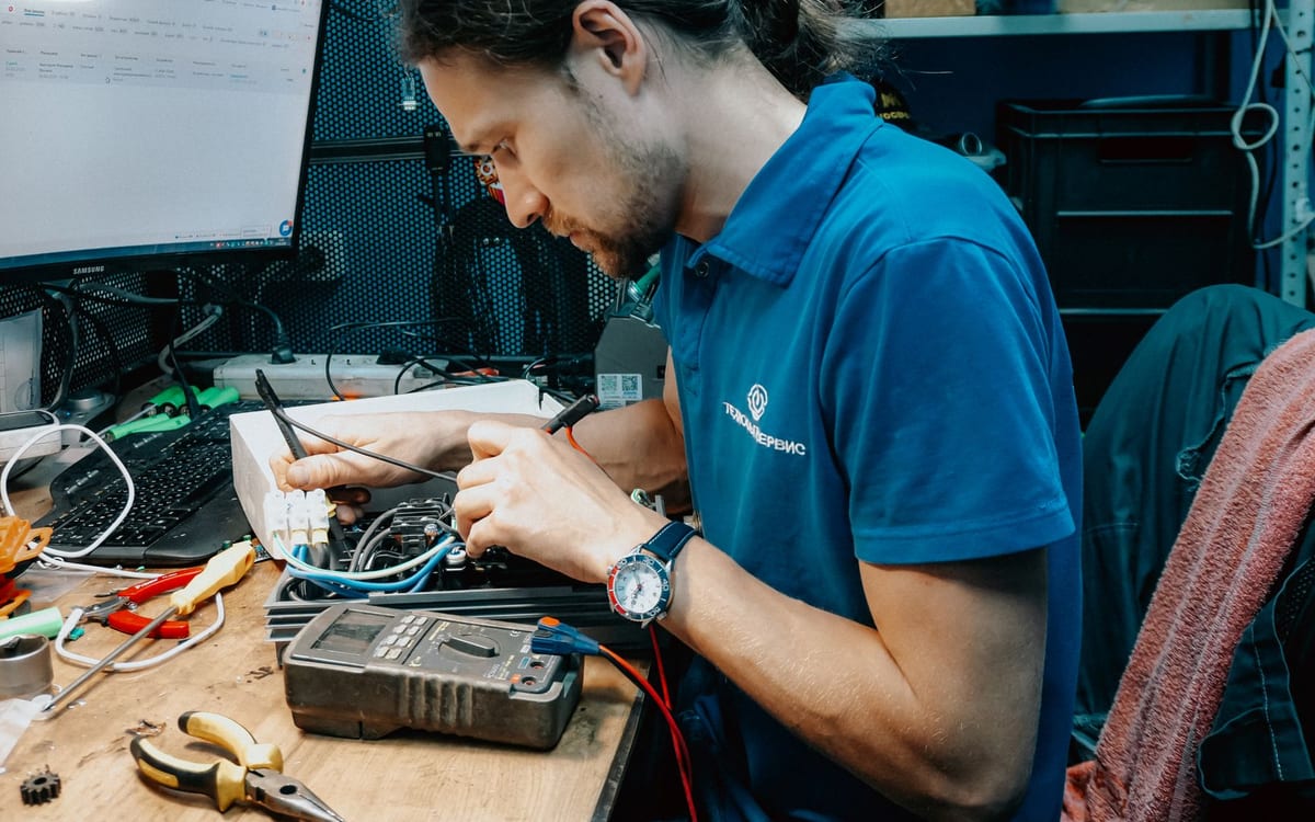 Greenstem technician providing on-site IT support